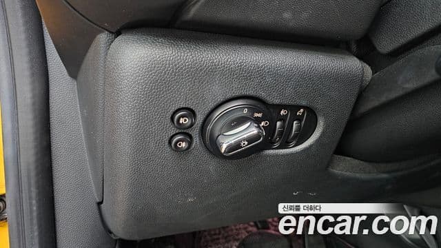 Mini Cooper 3세대, 2017 17