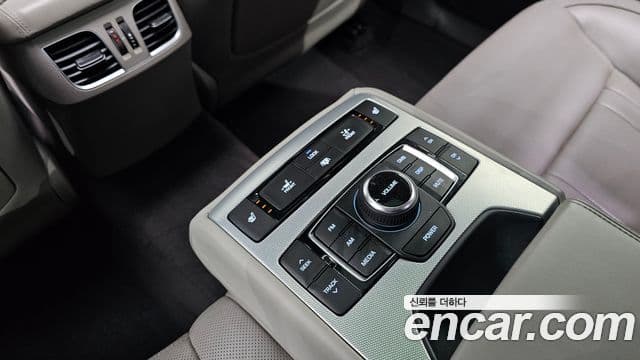 Genesis G80 Premium Luxury, 2017 17