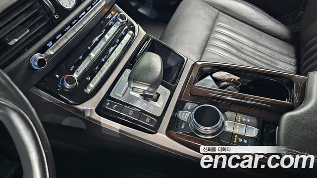 Genesis EQ900 Luxury, 2018 9