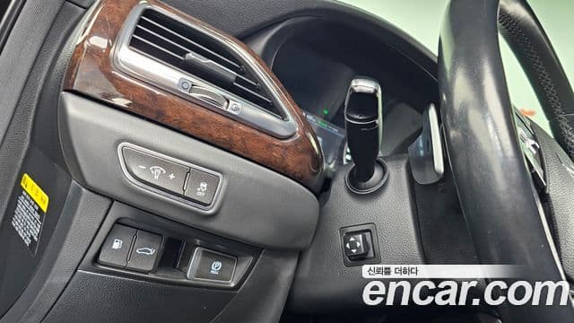 Genesis EQ900 Luxury, 2018 14