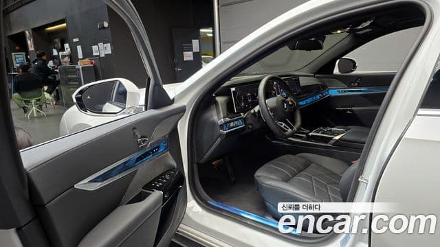 BMW 7시리즈 (G70) 740i xDrive M Sport, 2025 11