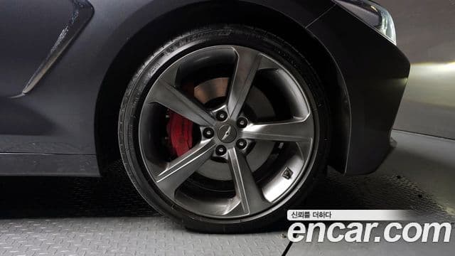 Genesis G70 Prestige, 2019 все фото