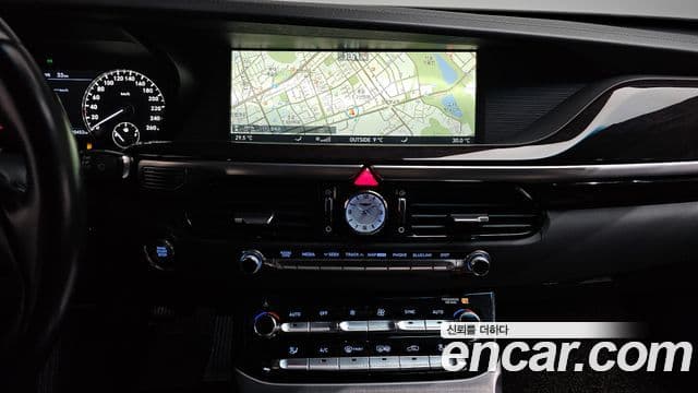 Genesis EQ900 Luxury, 2018 14