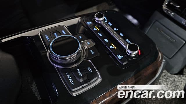 Genesis EQ900 Luxury, 2018 18