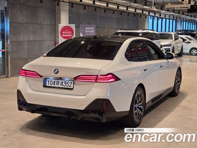 BMW 5시리즈 (G60) 523d M Sport, 2024 3