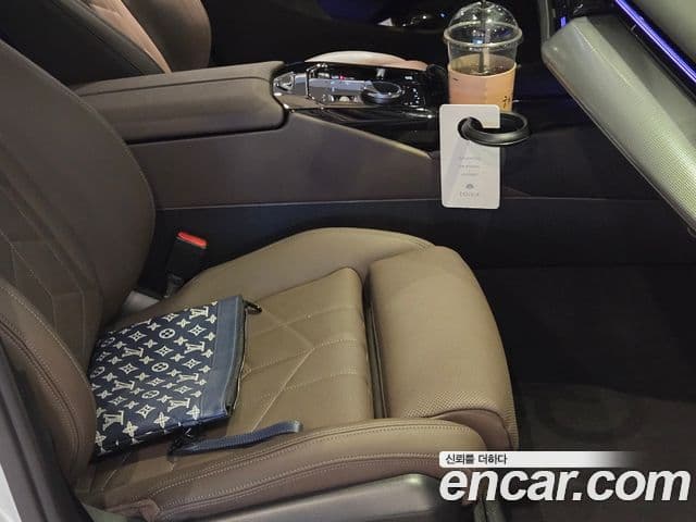 BMW 5시리즈 (G60) 523d M Sport, 2024 все фото