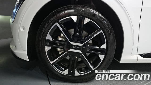 Kia The / новый New EV6 GT Line, 2025 все фото