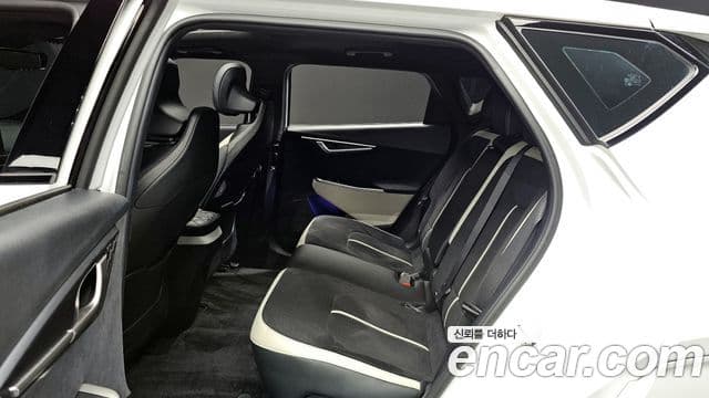 Kia The / новый New EV6 GT Line, 2025 12