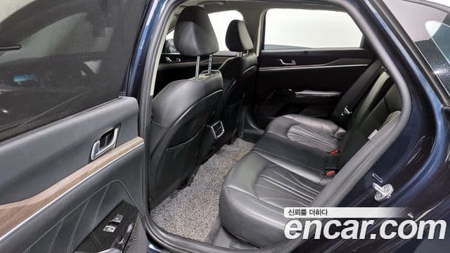 Kia K5 3세대 Signature, 2022 12