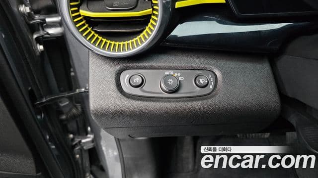 Chevrolet(GM대우) Trax кроссовер 1.2 ACTIV, 2025 14