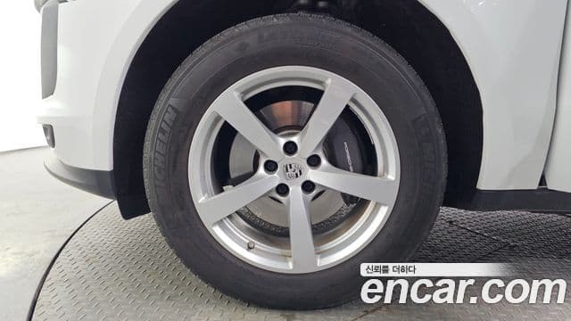 Porsche Macan 95B, 2020 все фото