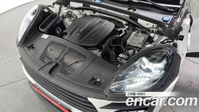 Porsche Macan 95B, 2020 6