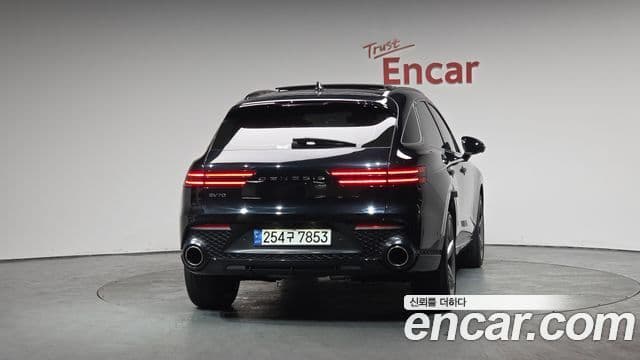 Genesis GV70, 2021 4