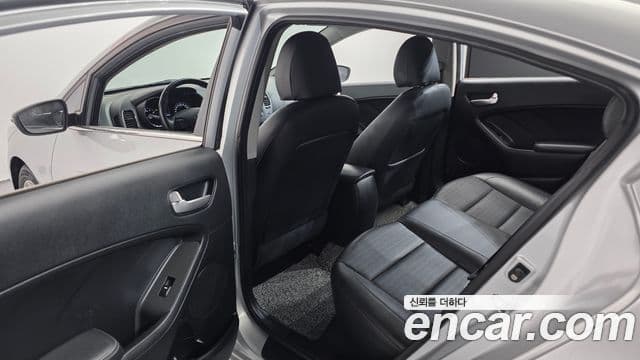 Kia The / новый New K3 Trendy, 2016 18