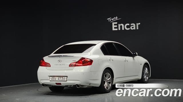 Infiniti G25 V36, 2013 2