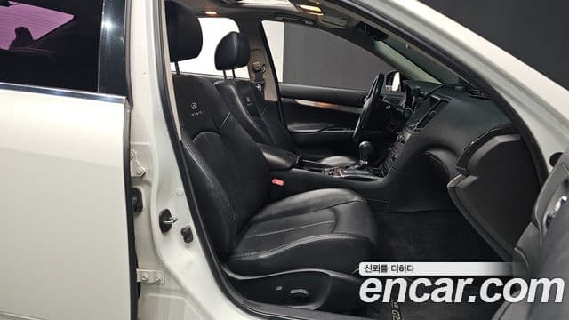 Infiniti G25 V36, 2013 9