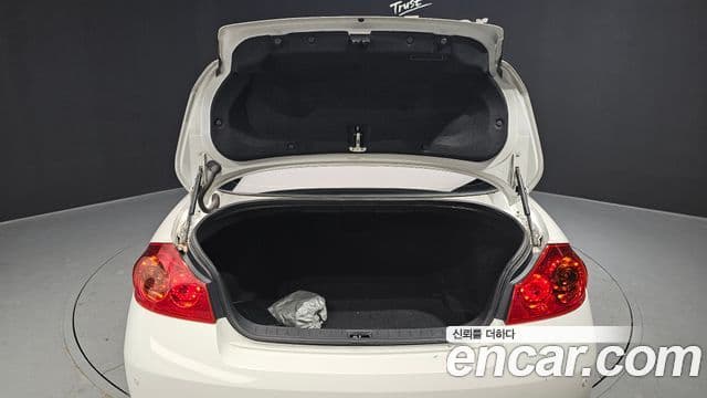 Infiniti G25 V36, 2013 19