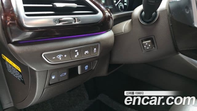 Genesis EQ900 Prestige, 2016 16