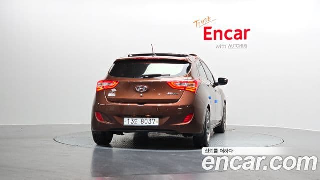 Hyundai i30(новый кузов / новое поколение) дизель 1.6 VGT Extreme, 2012 4