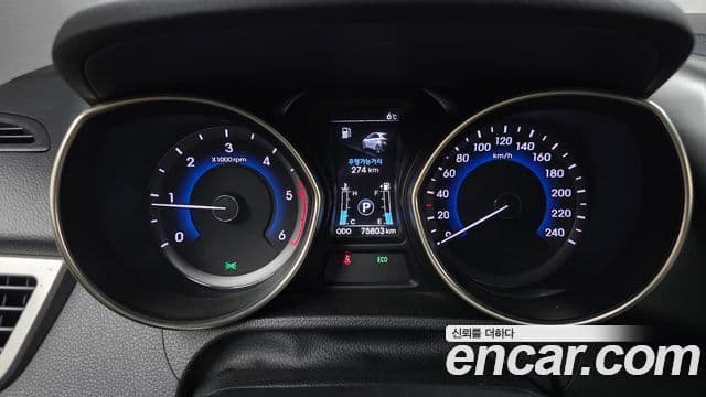 Hyundai i30(новый кузов / новое поколение) дизель 1.6 VGT Extreme, 2012 8