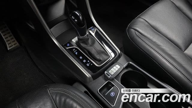 Hyundai i30(новый кузов / новое поколение) дизель 1.6 VGT Extreme, 2012 9