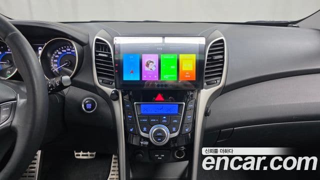 Hyundai i30(новый кузов / новое поколение) дизель 1.6 VGT Extreme, 2012 14