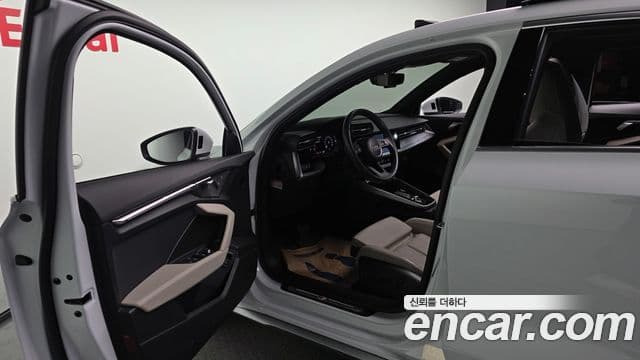 Audi A3 (8Y) Premium, 2023 10