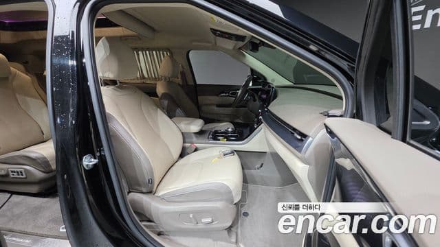 Kia Carnival 4세대 Signature, 2022 10