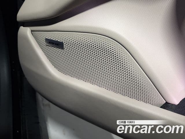 Porsche 타이칸 4S, 2024 9