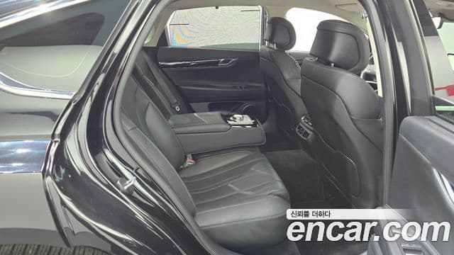 Genesis G80 (RG3) бензин 2.5 турбо AWD, 2024 12