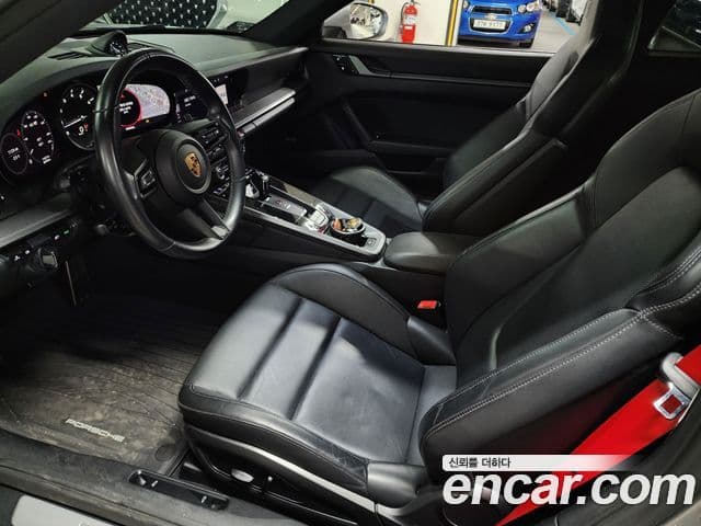 Porsche 911 (992) Carrera, 2020 9