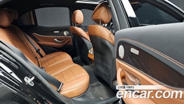 Mercedes-Benz E-класс W213 AMG Line, 2021 11