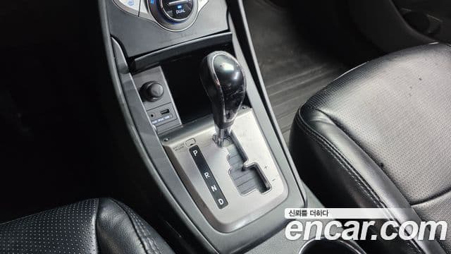 Hyundai Avante MD M16 GDI Smart, 2014 9