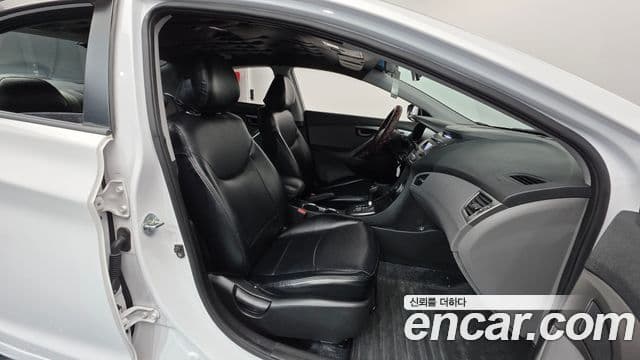 Hyundai Avante MD M16 GDI Smart, 2014 10