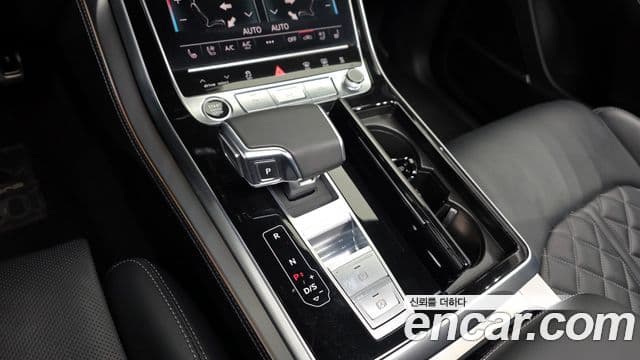 Audi Q8 (4M) Premium, 2021 9