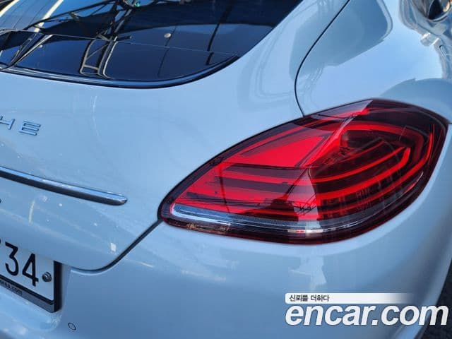 Porsche Panamera 970, 2011 2