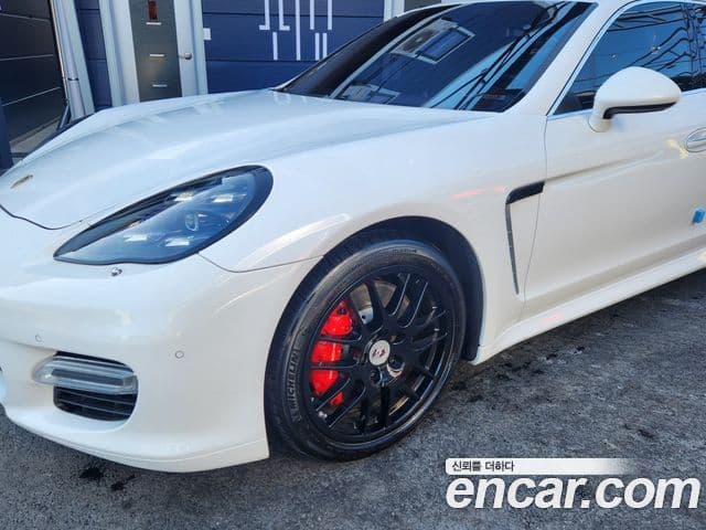 Porsche Panamera 970, 2011 7