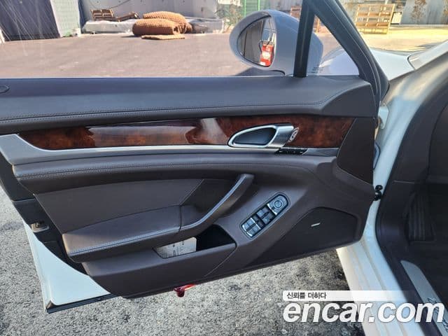 Porsche Panamera 970, 2011 9