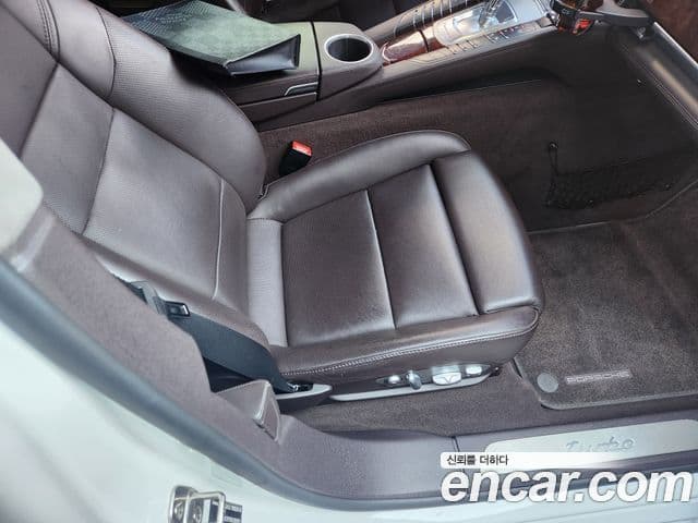 Porsche Panamera 970, 2011 10
