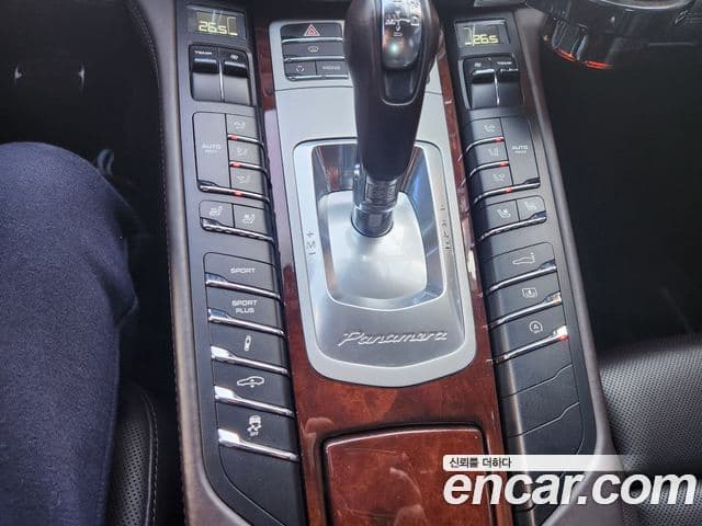 Porsche Panamera 970, 2011 13