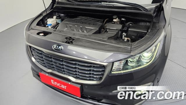 Kia The / новый New Carnival Noblesse, 2019 6