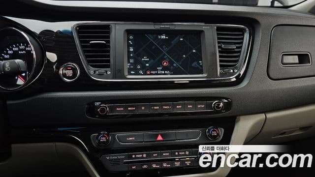 Kia The / новый New Carnival Noblesse, 2019 14