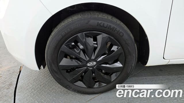 Kia The / новый New Ray Standard, 2022 все фото