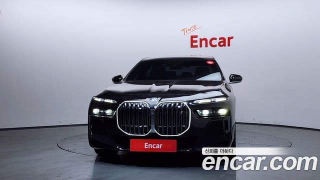 BMW i7 (G70) xDrive 60 M Sport, 2023 3