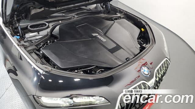 BMW i7 (G70) xDrive 60 M Sport, 2023 6