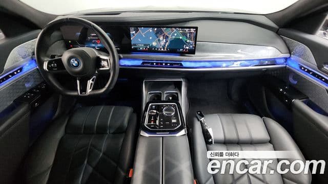 BMW i7 (G70) xDrive 60 M Sport, 2023 7
