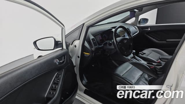 Kia K3 Prestige, 2013 11