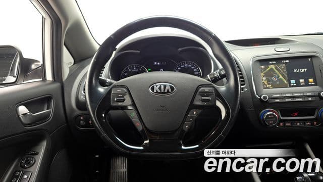 Kia The / новый New K3 Style, 2017 13