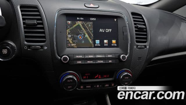 Kia The / новый New K3 Style, 2017 14