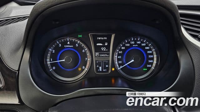 Hyundai Grandeur HG Modern, 2014 8